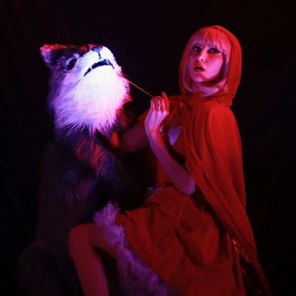 Burlesque Rotkäppchen Burlesque Rotkäppchen